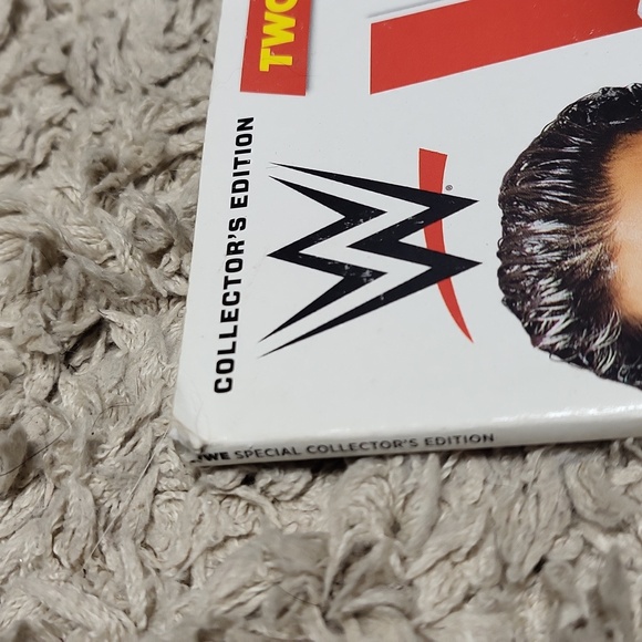 The best of WWE magazine - Picture 8 of 9